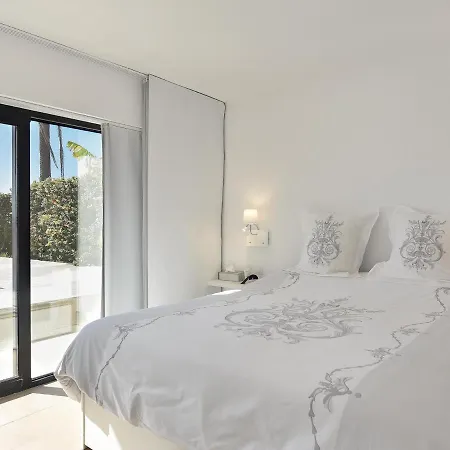 Apartmán Salvador - *